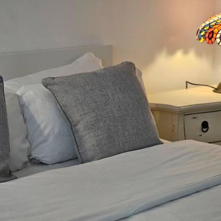 Peaceful And Elegant Appartement Londen Buitenkant foto