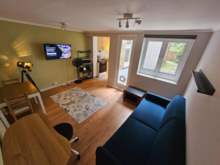Peaceful And Elegant Appartement Londen Buitenkant foto